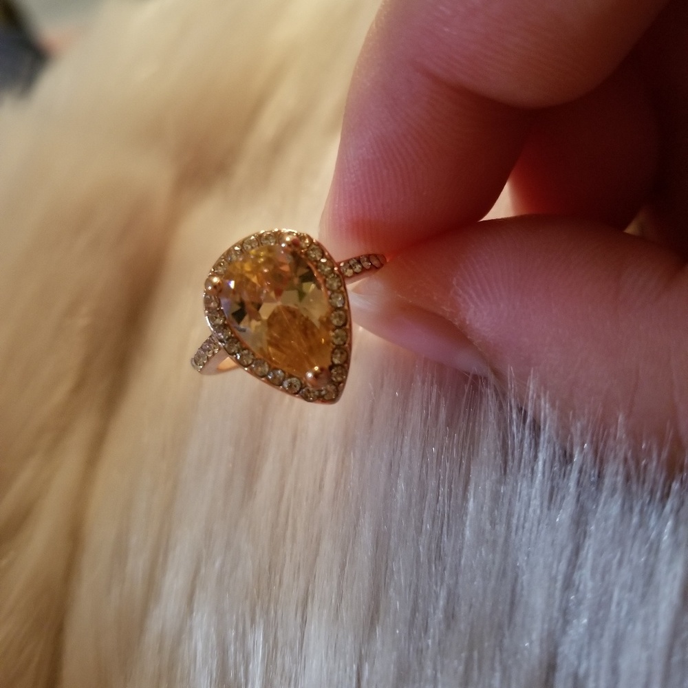 💖Cubic zirconia pear shaped ring - Picture 7 of 8